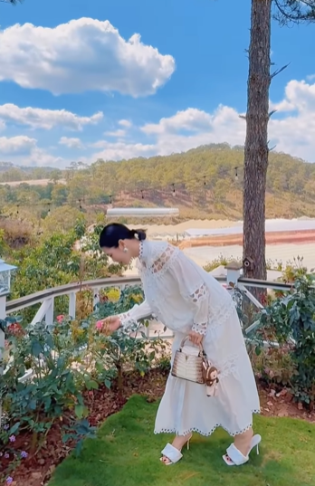 Choáng với bộ sưu tập cá sấu bạch tạng không dưới 10 tỷ đồng của Lệ Quyên