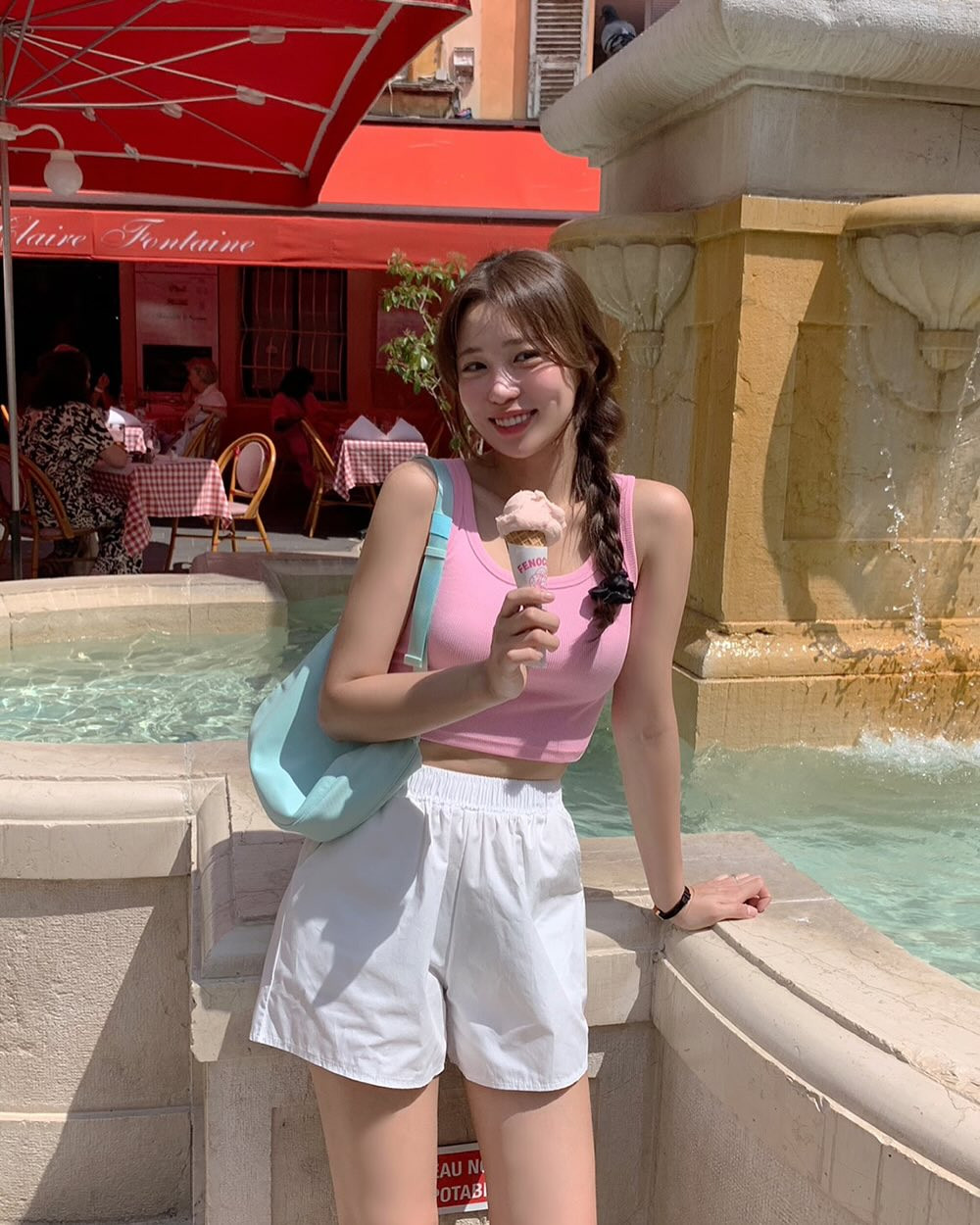 5 màu sắc trang phục