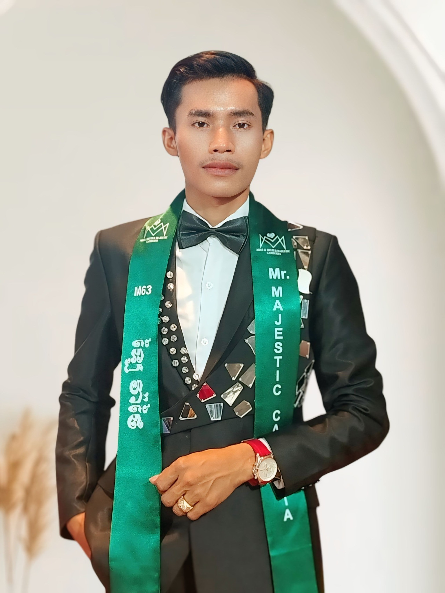 Bất ngờ thân thế của Lai Thai  thí sinh đang hot nhất cuộc thi Nam vương Campuchia