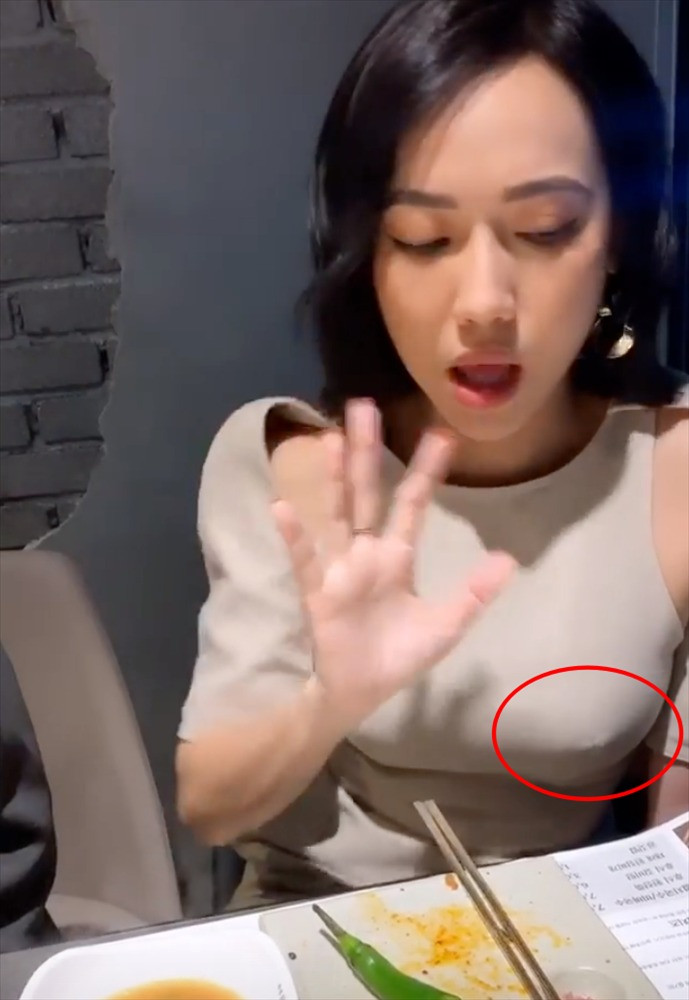 Ngọc Trinh mặc lộ điểm nhạy cảm chưa bỏ thói chơi trội sau 1 năm án tù treo