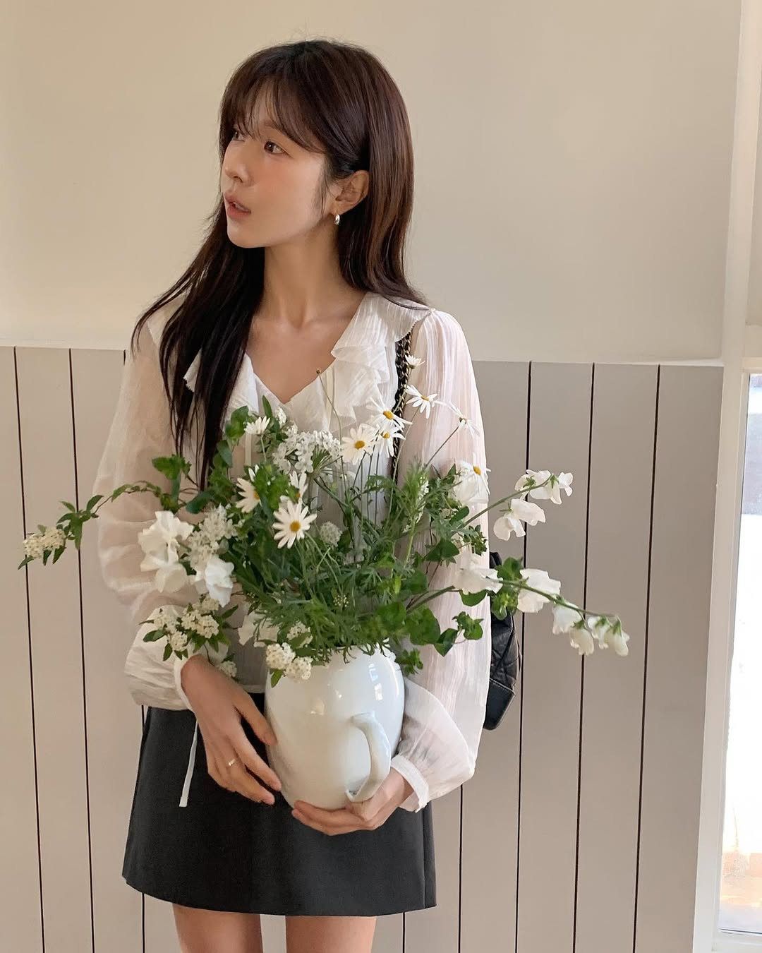 4 tuyệt chiêu giúp trang phục công sở phóng khoáng và thời thượng hơn- Ảnh 6.