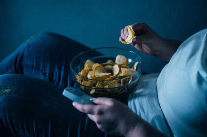 Ăn vào tối muộn có thể gây tăng cân không? Đây là những điều bạn nên biết - Ảnh 3