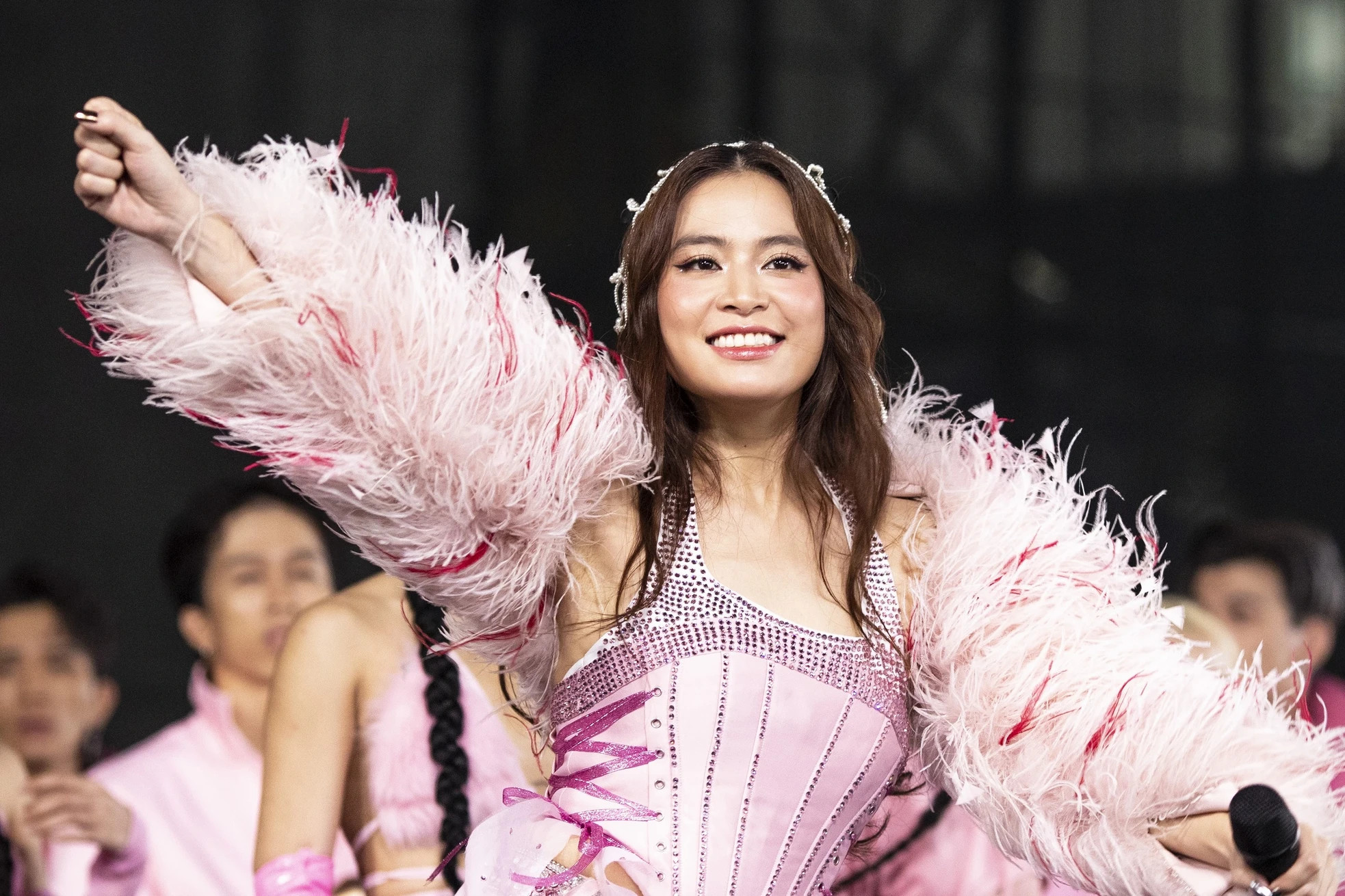 Lý do Hoàng Thùy Linh 'trượt chân' ảnh 1