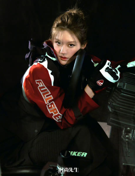 Triệu Lộ Tư bị 'fan ruột' chỉ trích vì cố chấp làm điều này trong bộ ảnh tạp chí mới - Ảnh 4