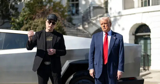 Tỷ phú thân thiết với ông Trump nói về nguy cơ bị sát hại