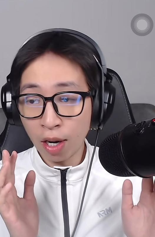 Hóng drama người xem bị thu phí sốc tiền ViruSs kiếm sau phiên live giải trình chuyện ngoại tình