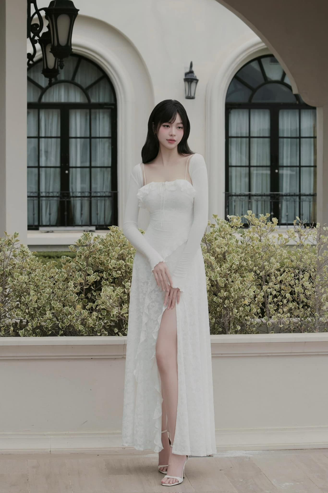 4 kiểu váy 'bánh bèo' được Hoa hậu Thanh Thủy lăng xê- Ảnh 8.