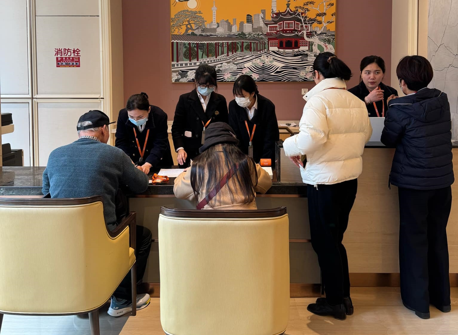 ảnh 10 bố mẹ chồng vào viện dưỡng lão.jpg