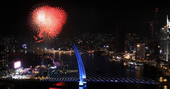 TPHCM đề xuất bắn pháo hoa liên tục thứ 7 hàng tuần chào mừng 30/4