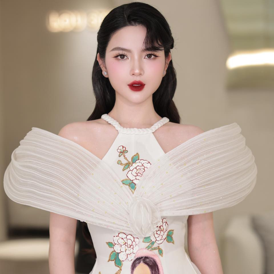 Đến lượt Doãn Hải My bị réo tên vào drama của Chu Thanh Huyền chuyện gì đây