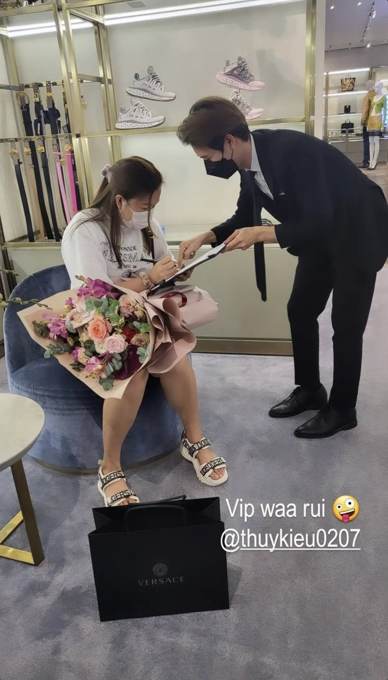 8 năm giúp việc cho Ngọc Trinh Thúy Kiều lột xác khó tin sau màn dao kéo nhan sắc