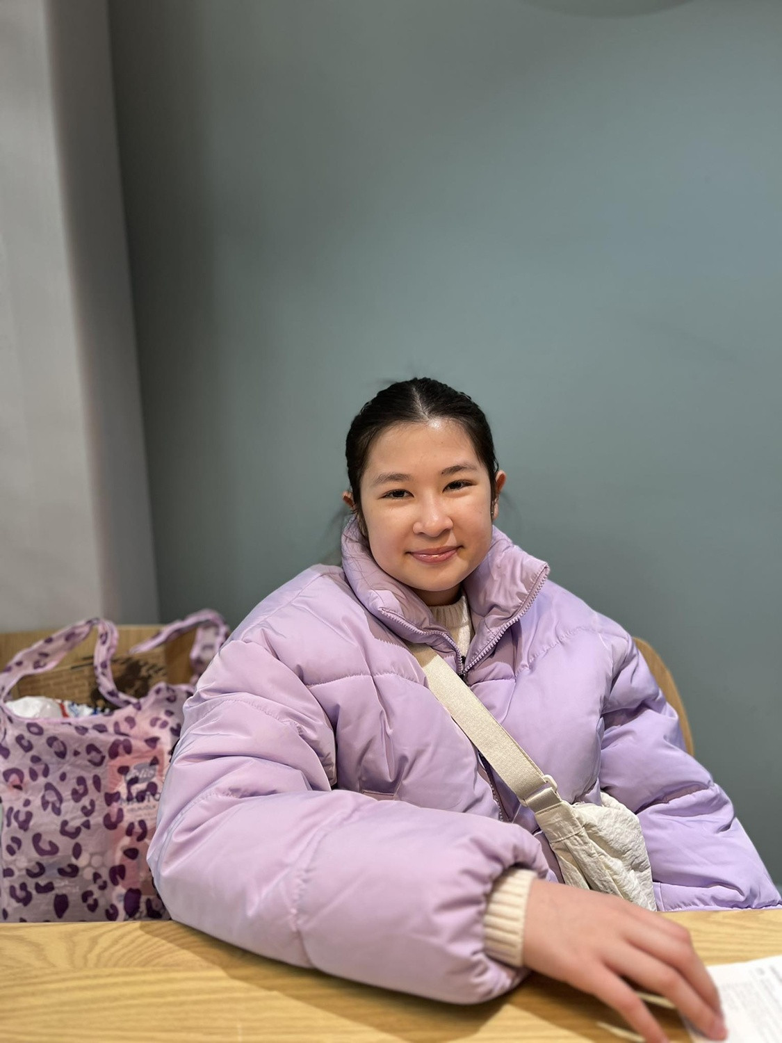 Con gái Huy Khánh như thiếu nữ ở tuổi 13 đường nét y chang bố