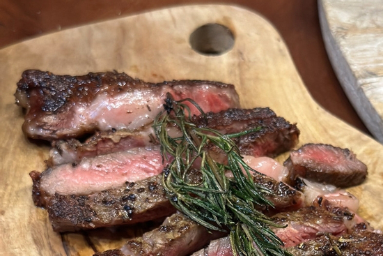 Điều gì xảy ra với người đàn ông chỉ ăn thịt trong 2 tuần?