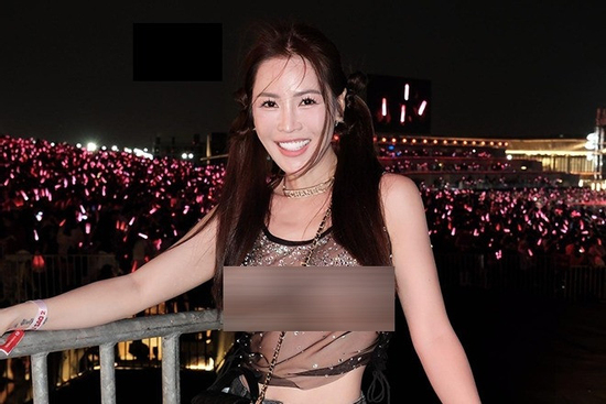 Quế Vân 'mặc như không' đi xem concert 'Anh trai chông gai', có nên cấm cửa?