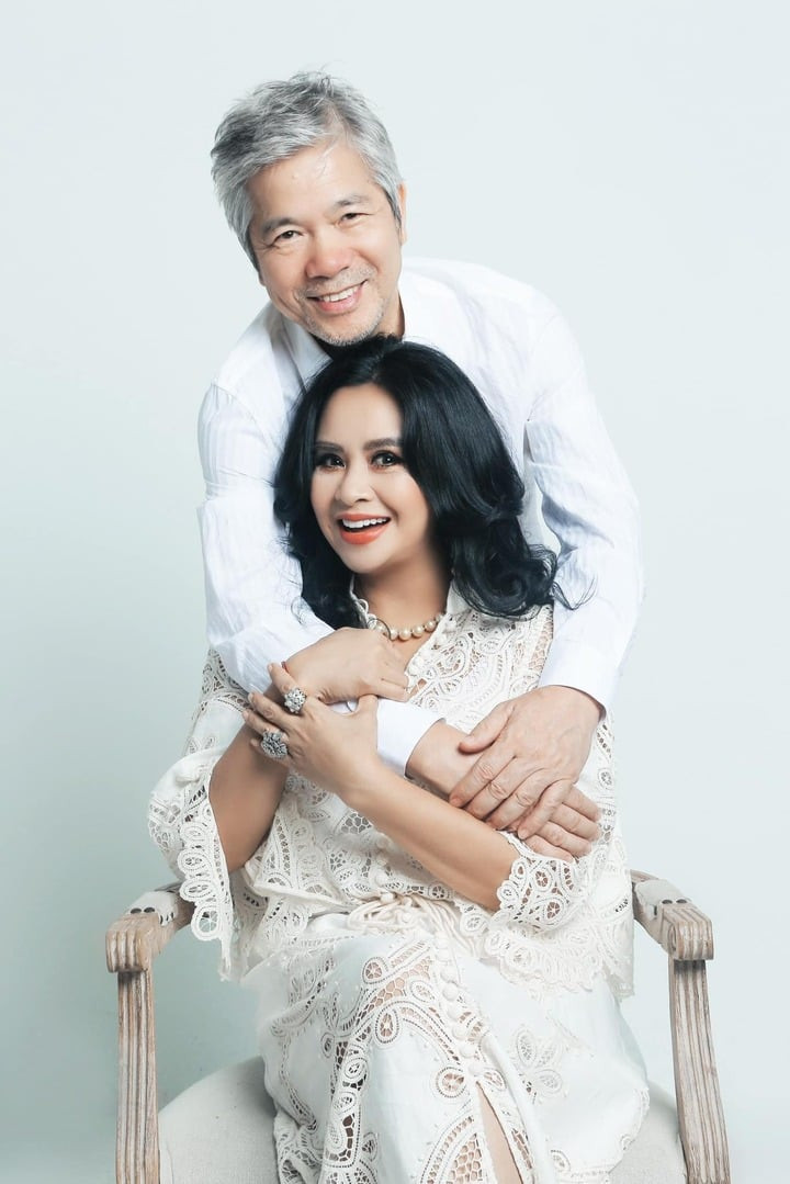 Diva Thanh Lam có cuộc sống hôn nhân viên mãn bên chồng - bác sĩ Tiến Hùng.