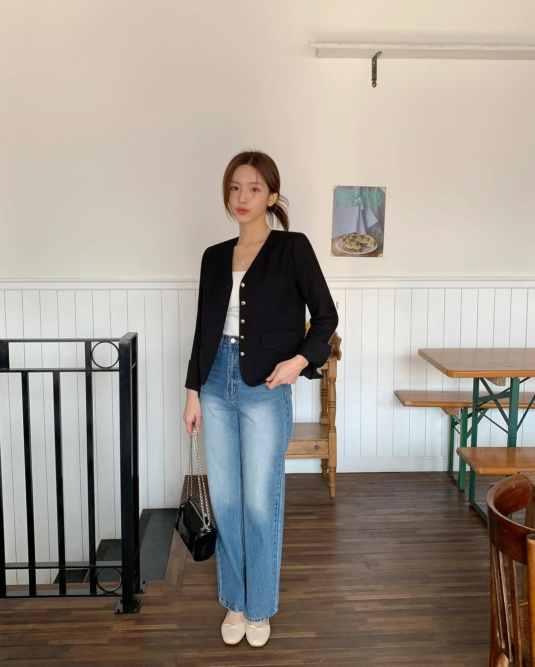 Không phải blazer oversized, đây mới là 4 kiểu blazer đang được phụ nữ Hàn mê diện nhất lúc này- Ảnh 6.