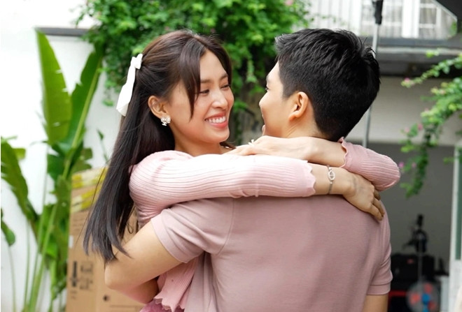 Tiểu Vy lên tiếng về mối quan hệ với Quốc Anh sau nhiều đồn đoán