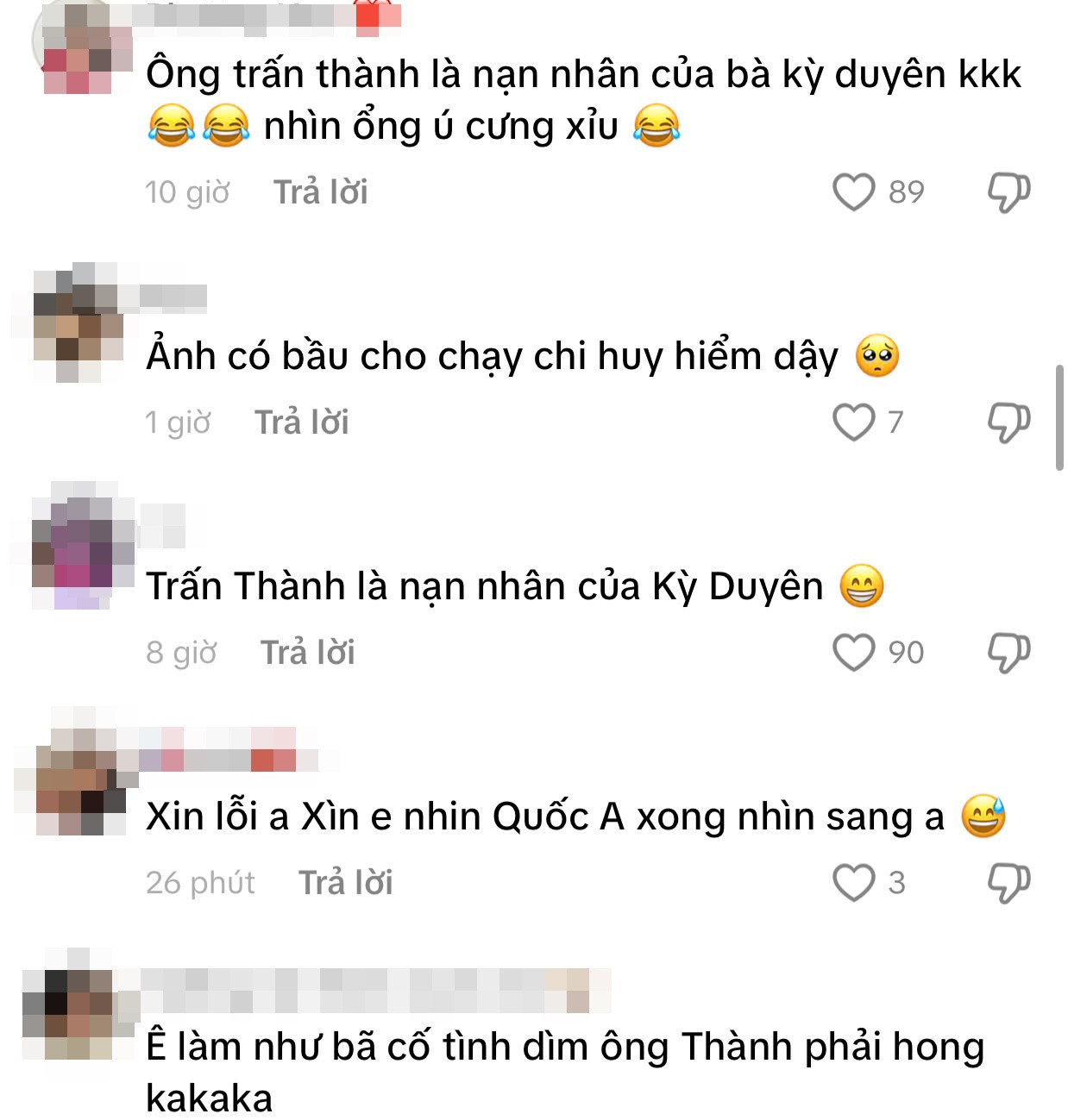 Trấn Thành bị 15 triệu người tóm gọn khoảnh khắc đáng xấu hổ trên đường