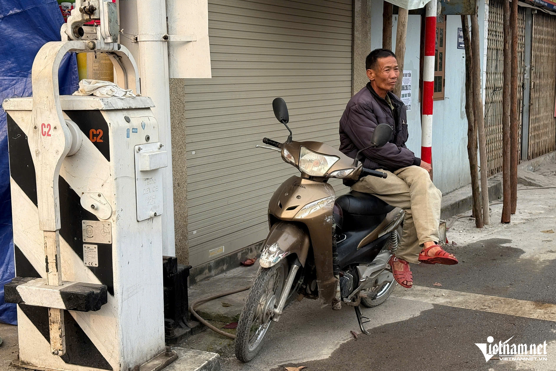 W-duong ngang duong sat 7.jpg