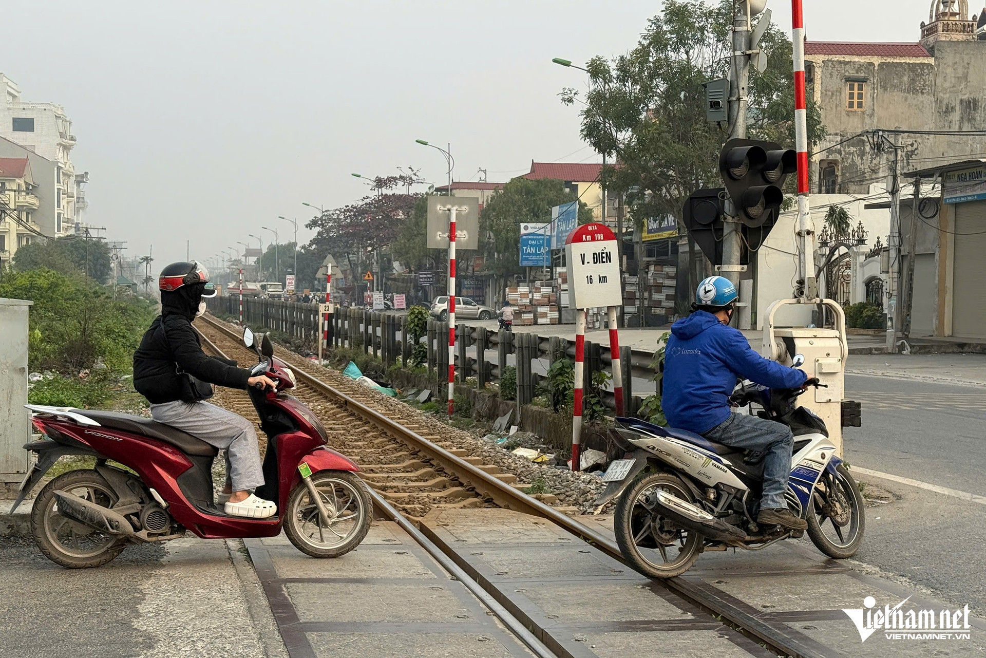W-duong ngang duong sat 8.jpg