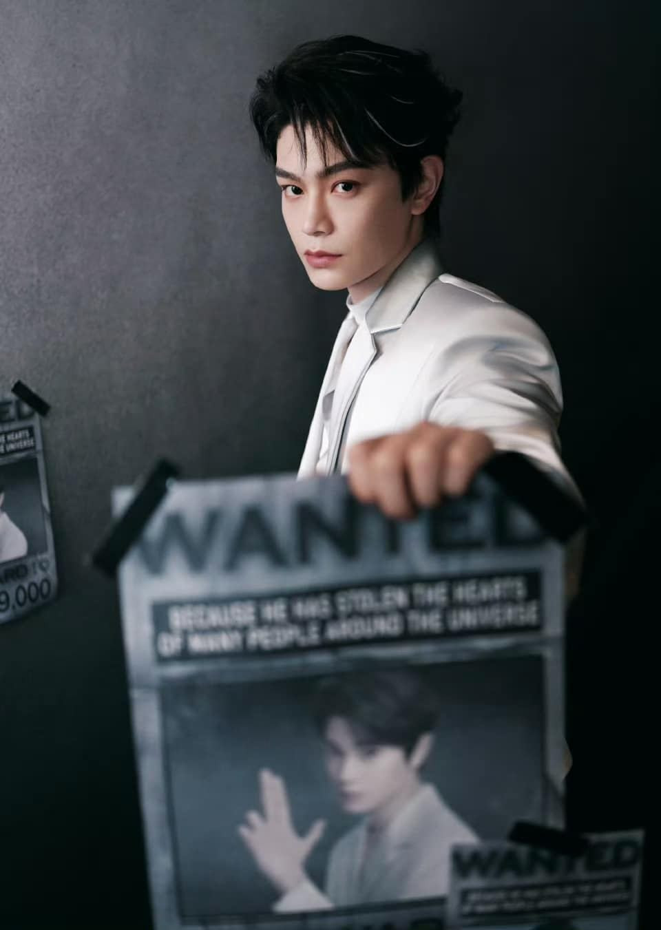 Đinh Vũ Hề nhận 'cơn mưa lời khen' khi nhanh trí cứu bạn diễn nhí trên phim trường - Ảnh 3