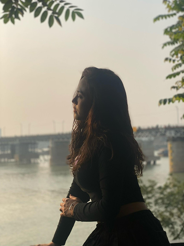 Nhan sắc đời thực gợi cảm của bà mẹ bỏ con trong 'Cha tôi, người ở lại' - Ảnh 6.