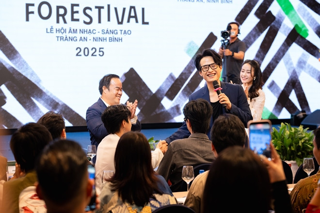 Hà Anh Tuấn đính chính việc không được Vũ Cát Tường mời đám cưới