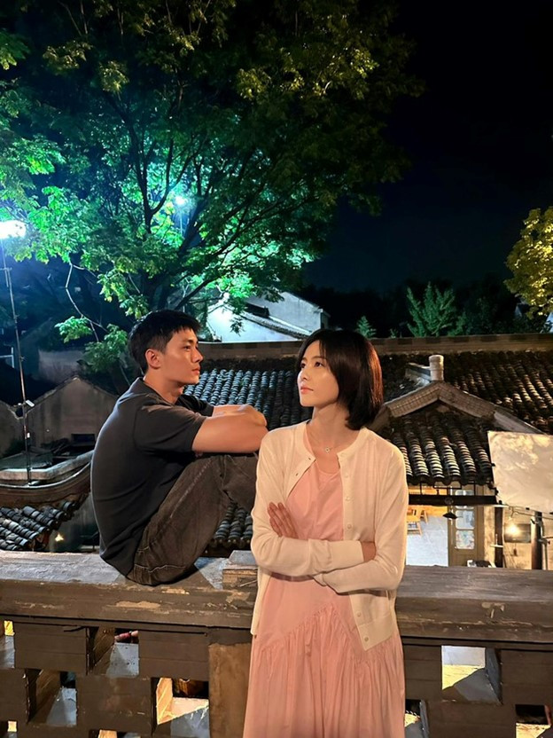 Bạch Lộc xinh đẹp khi khoác lên mình chiếc váy cô dâu- Ảnh 5.