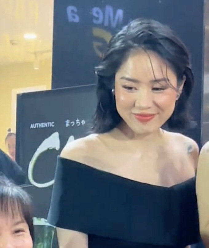 Cam thường bắt cận sắc vóc Lê Phương sau giảm 30kg có khác biệt so với ảnh tự đăng