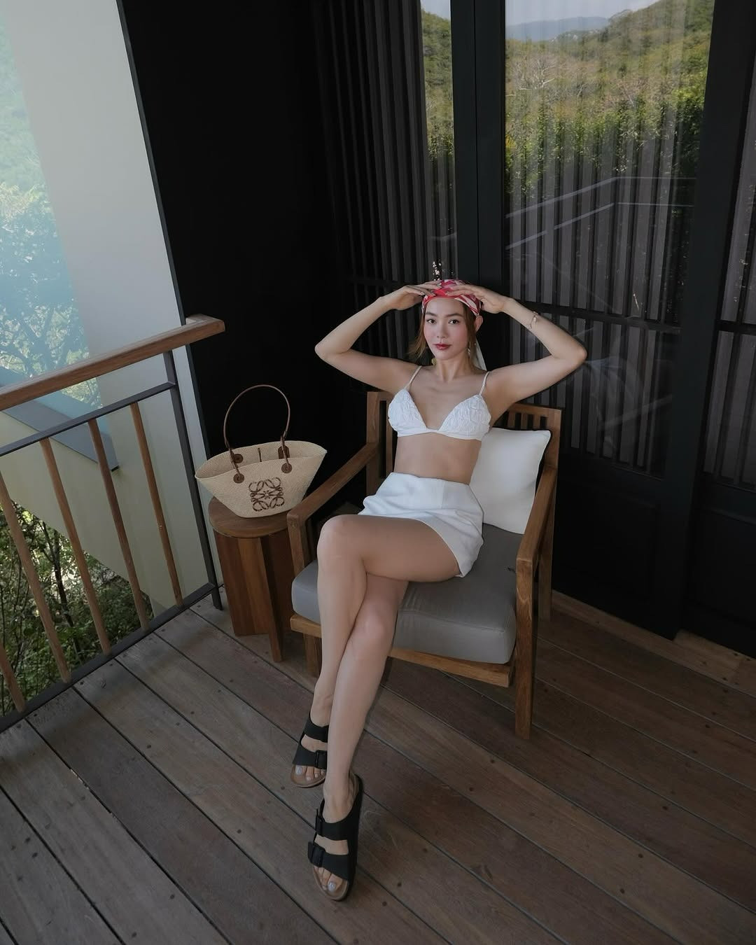 Mẹ 1 con đình đám Vbiz để lộ khoảnh khắc chụp từ phía sau khiến dân tình chỉ biết thốt lên Quá đẹp