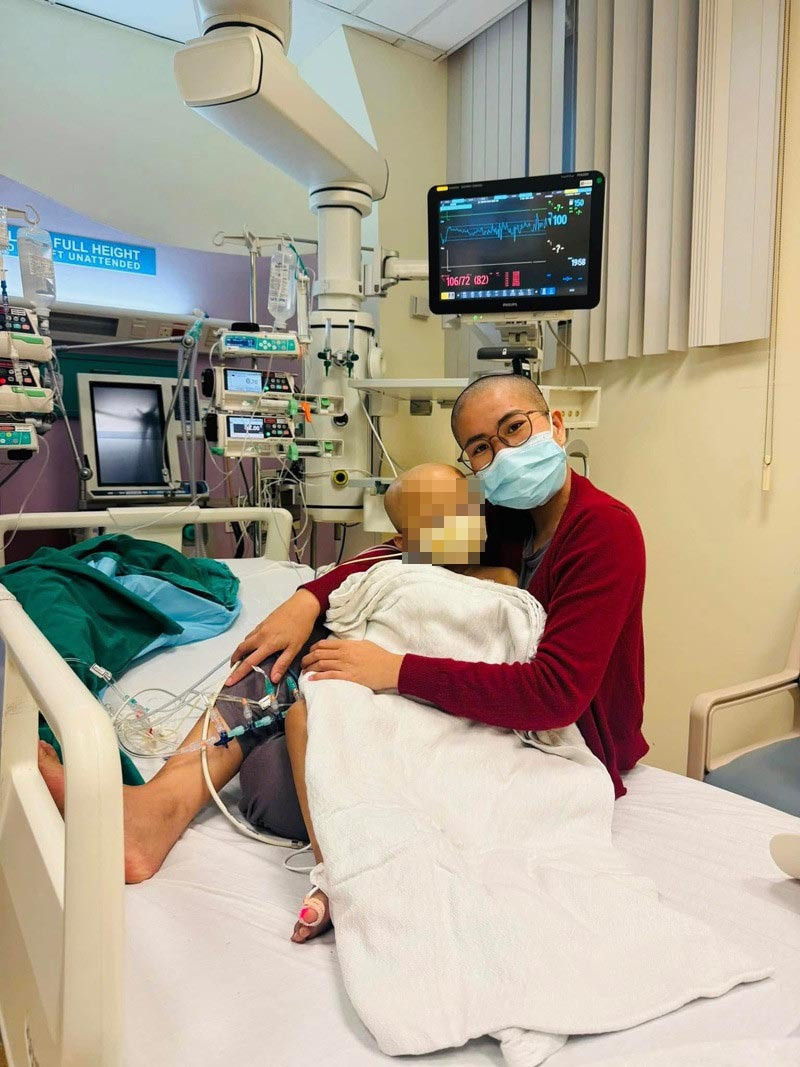 Mẹ Bắp lộ diện với gương mặt lạ lẫm sau nửa tháng ở ẩn trên MXH