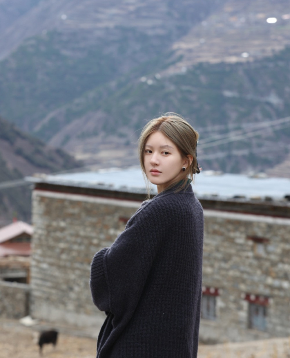 Triệu Lộ Tư liên tục kể khổ mỗi ngày ngủ 2 tiếng tiết lộ lý do không thể đóng phim