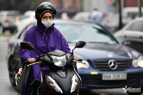 Dự báo thời tiết ngày mai 30/3/2025: Không khí lạnh, mưa giông kéo tới miền Trung