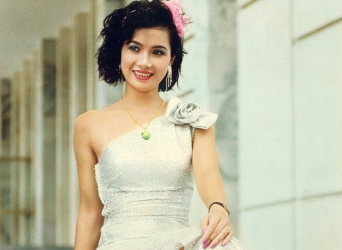 37 năm sau ngày đăng quang, nhan sắc Hoa hậu Bùi Bích Phương thay đổi ra sao?