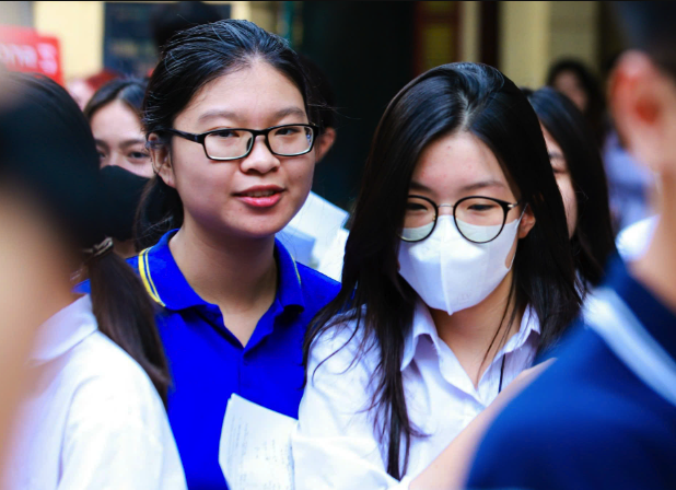 Bộ GD-ĐT công bố mốc thời gian xét tuyển đại học 2025- Ảnh 1.