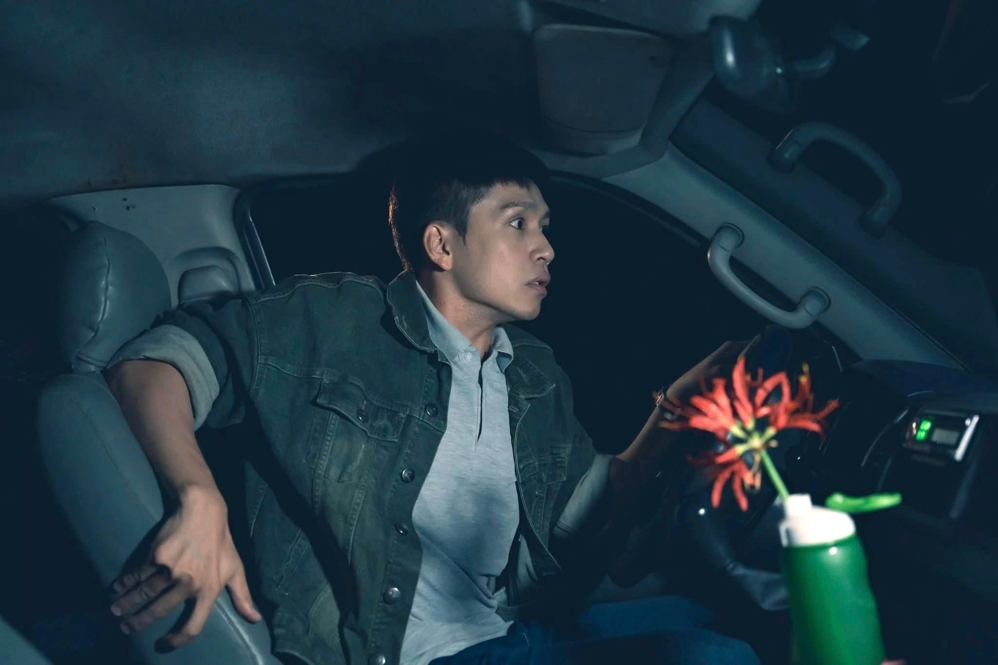 Đoàn phim dùng xe cứu thương chở NSƯT Đại Nghĩa, Bạch Công Khanh đến họp báo đang phải trả giá ảnh 3