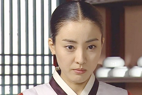 Mắc chứng mất trí nhớ ở tuổi 48, nữ diễn viên 'Nàng Dae Jang Geum' khiến dân tình lo lắng