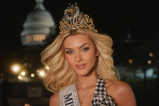 Chỉ có 30 người đón đương kim Hoa hậu Hoàn vũ trở về quê nhà