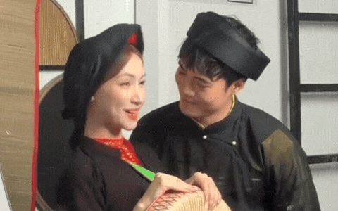 Mẹ Hòa Minzy phát ngôn dậy sóng MXH trước tin con gái hẹn hò Văn Toàn