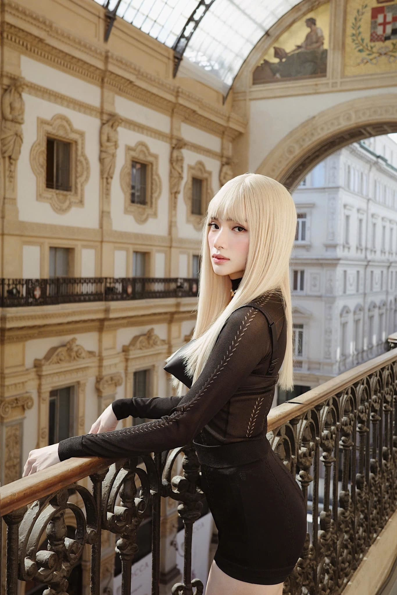 Set đồ độc lạ dự show quốc tế của Hoa hậu Hương Giang - Ảnh 4.