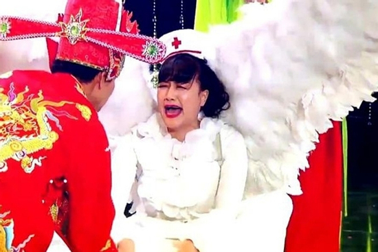 Vân Dung: 'Đứa này chết thì đứa kia phải cứu'