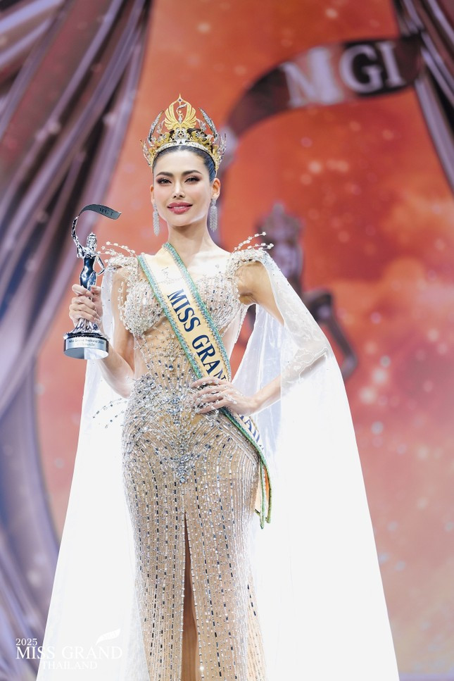 Câu trả lời ứng xử về động đất ở Thái Lan gây tranh cãi ảnh 5