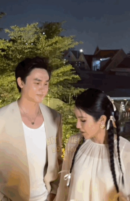 Khoảnh khắc thân mật của Diệp Lâm Anh và bạn trai kém 11 tuổi