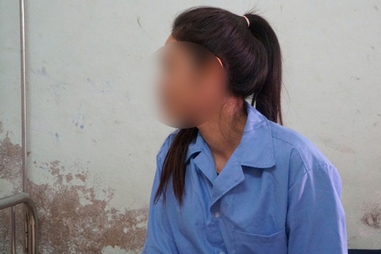 Liên tiếp gặp cú sốc, người phụ nữ tìm bạn tâm sự không ngờ lạc lối