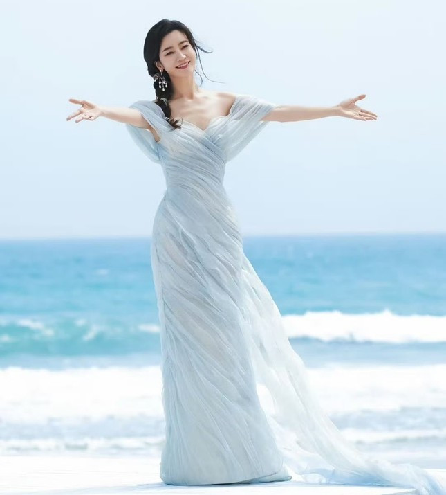 Sao nữ bị ghét nhất 'Hoàn Châu cách cách' bị tố chiêu trò ảnh 1