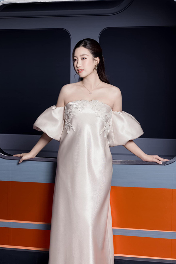 Hoa hậu gốc Hà thành lấy chồng - chủ tịch CLB bóng đá có nhan sắc thay đổi ra sao sau 8 năm đăng quang? - Ảnh 7.