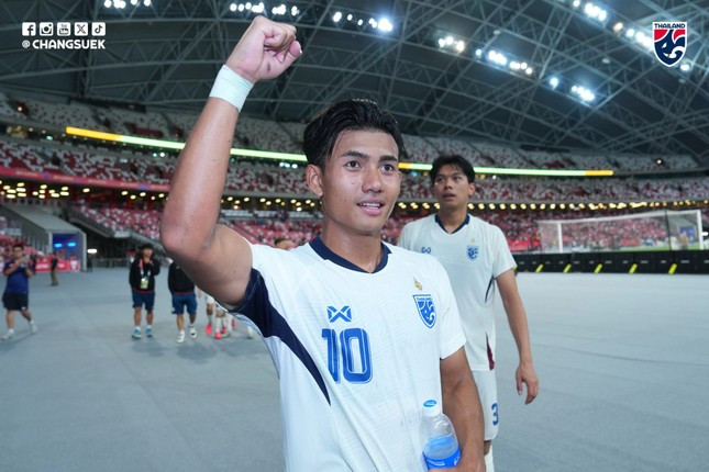 Madam Pang thừa nhận sai sót gây ảnh hưởng lớn đến bóng đá Thái Lan ảnh 2