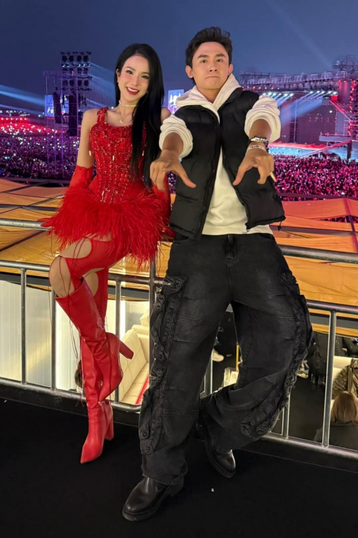 Từ khi yêu tình trẻ kém 11 tuổi Diệp Lâm Anh xoay style chóng cả mặt