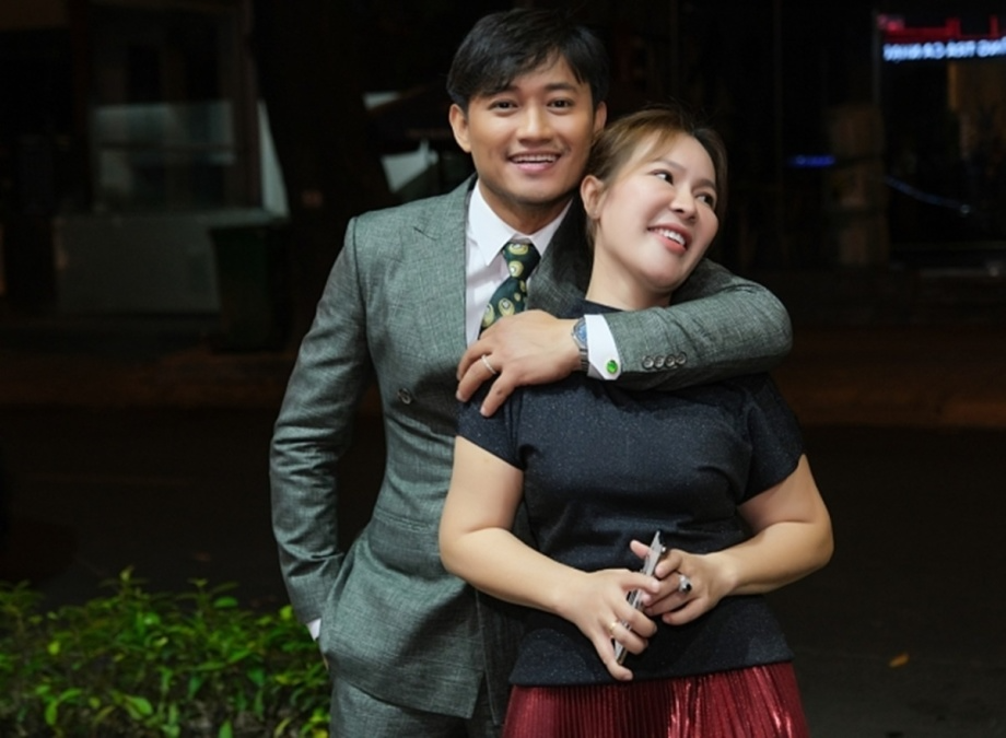 Vợ Quý Bình liên tục đăng status khó hiểu nghi hôn nhân rạn nứt trước khi anh qua đời