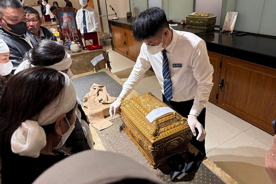 Vụ tố tiểu quách giá cao: Thêm nhiều người bất bình, người tố cáo bức xúc về câu trả lời